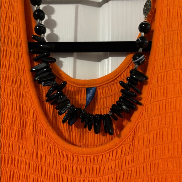 Elegant Black Beaded Necklace - Picture 8 of 13